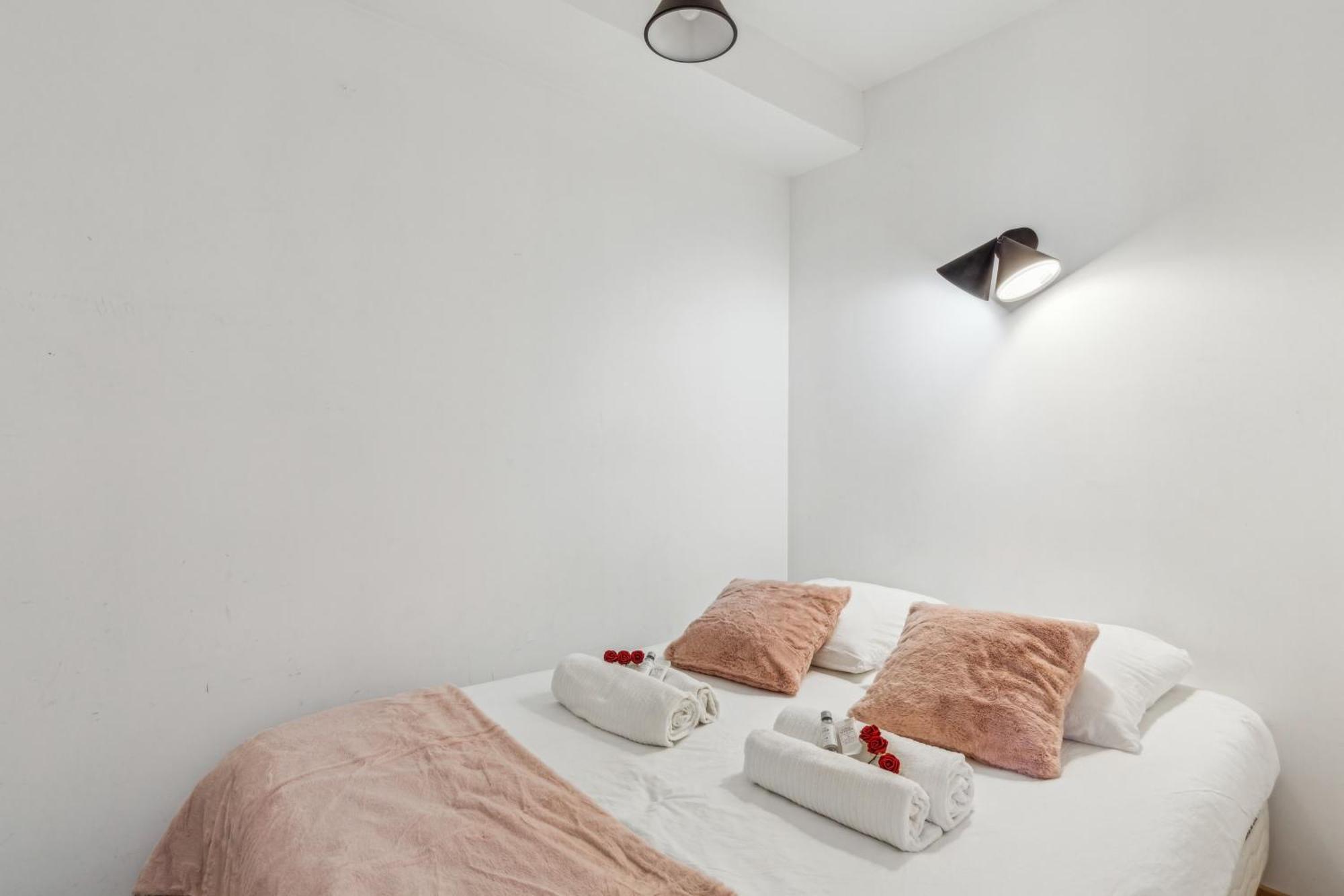 Lavie Maison Large Comfy Flat Bordeaux Exteriér fotografie